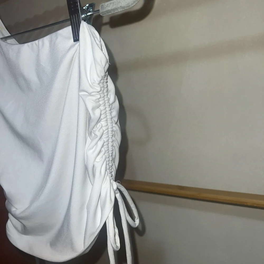 One-Shoulder Rouched Top - Picture 2 of 4